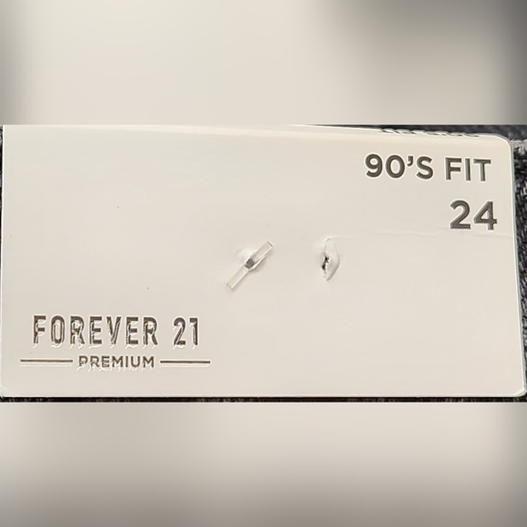 Forever 21 Juniors Loose Fit/90s Fit Black Ripped Jeans Size 24 - Picture 11 of 14